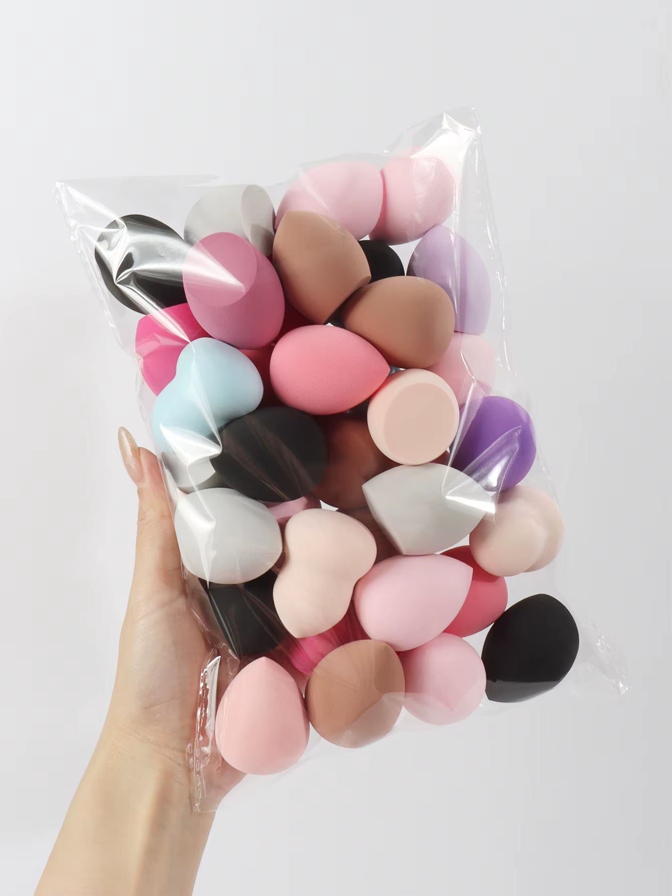 Medium Size Beauty Sponge 6/12/24/36/60 Pieces, Random Color and Shape, Foundation Mixing Beauty Sponge, Liquid, Cream and Powde