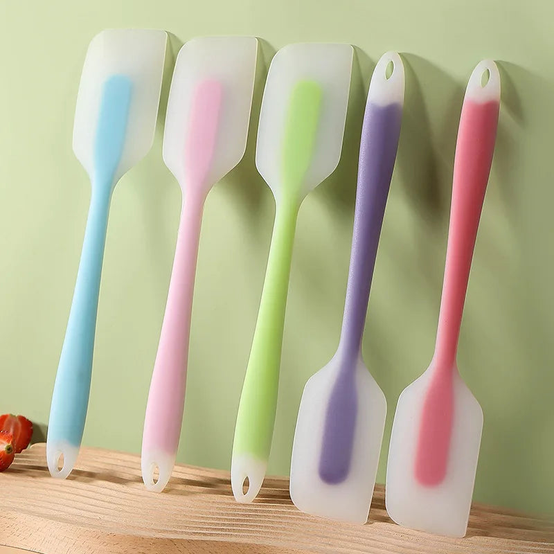 Translucent Non-Stick Silicone Cake Scraper: Kitchen Cooking Pastry Spatula for Cake Cream, Mold Brush, and Baking Accessories